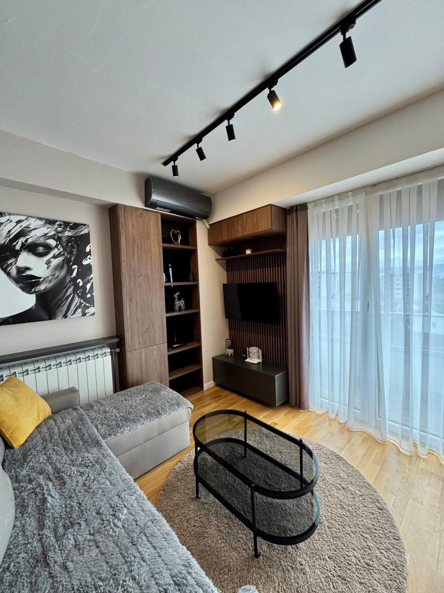 Downtown Riverside Apartments สโกเปีย ภายนอก รูปภาพ