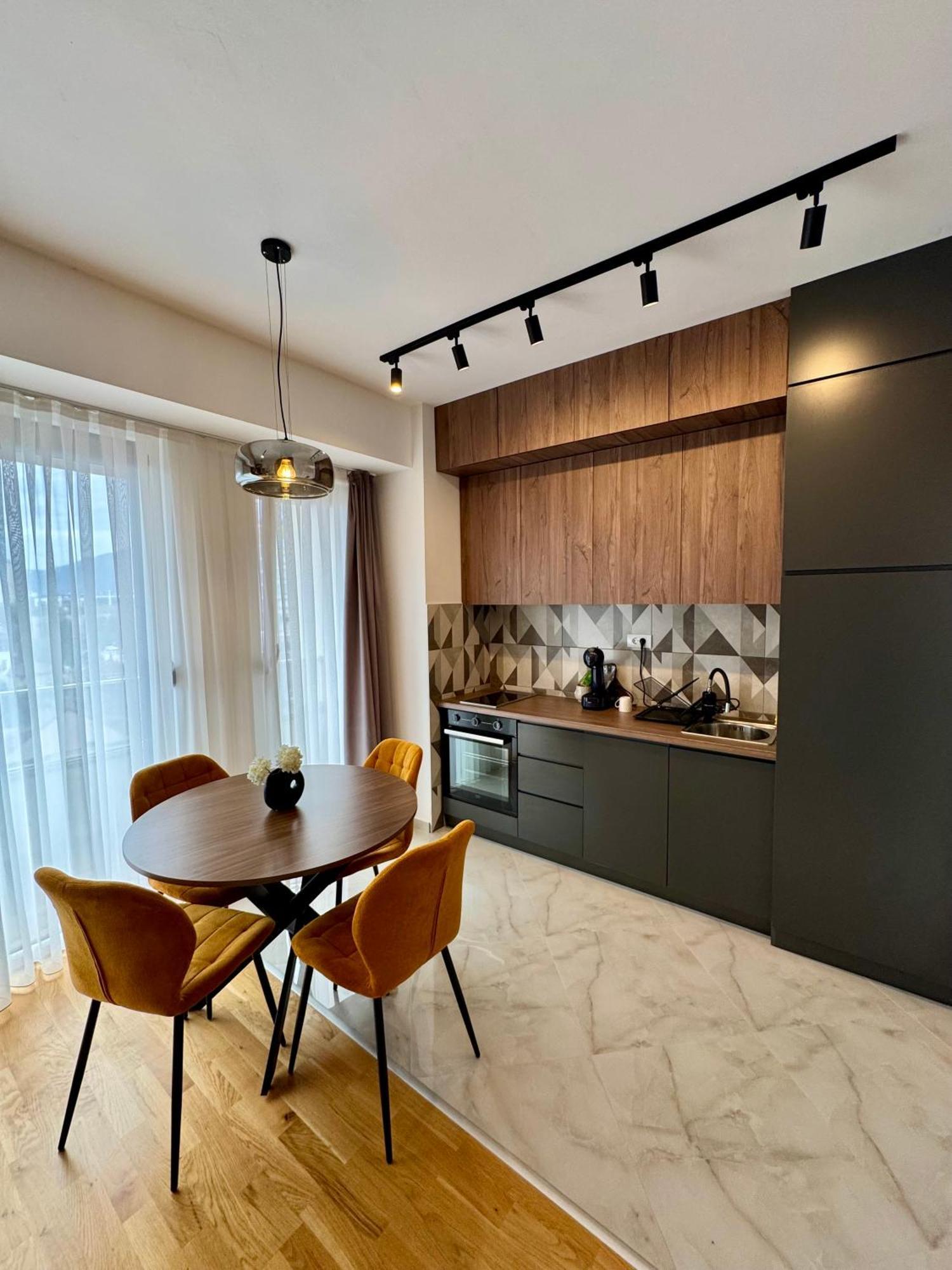 Downtown Riverside Apartments สโกเปีย ภายนอก รูปภาพ