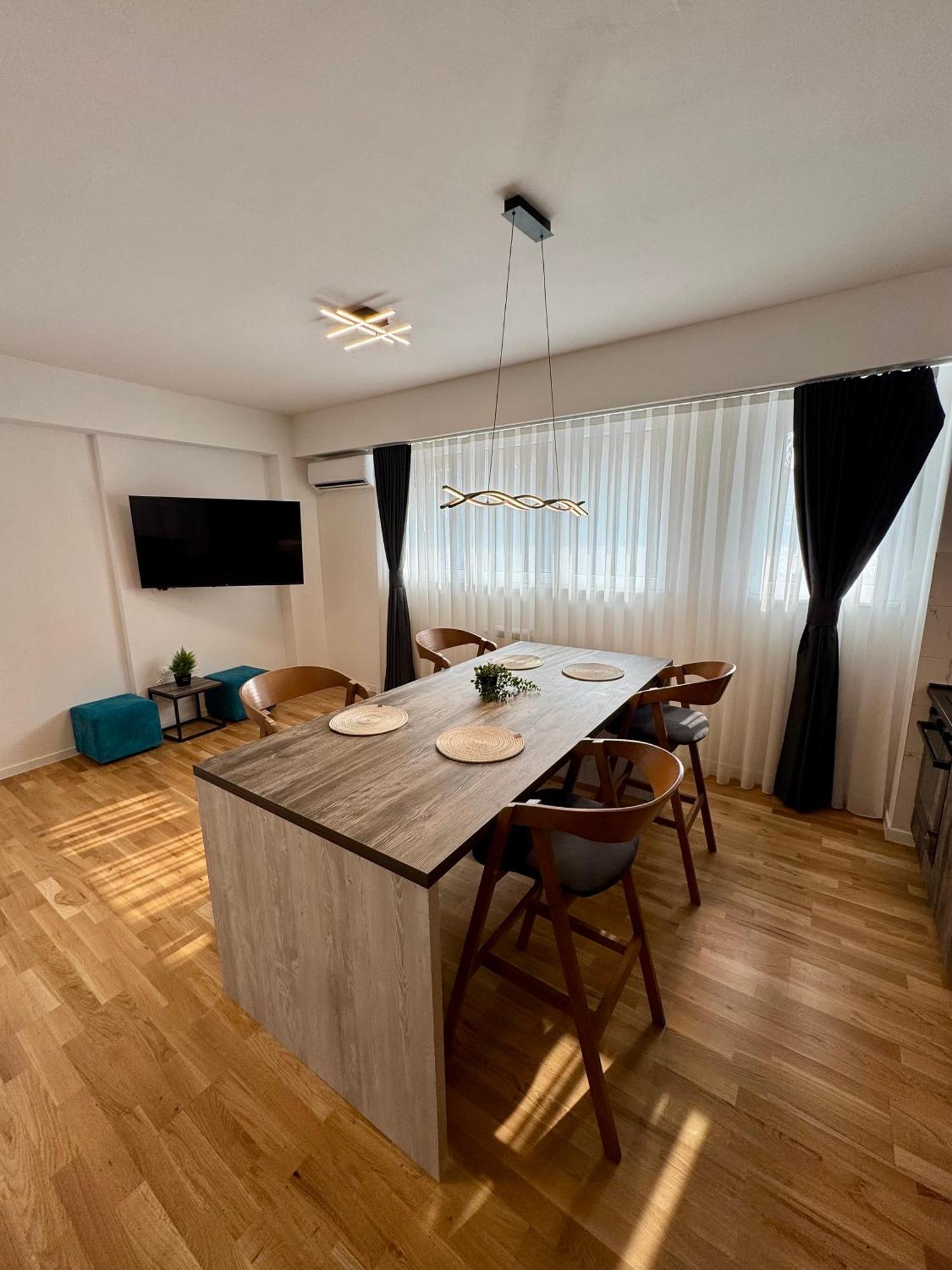 Downtown Riverside Apartments สโกเปีย ภายนอก รูปภาพ
